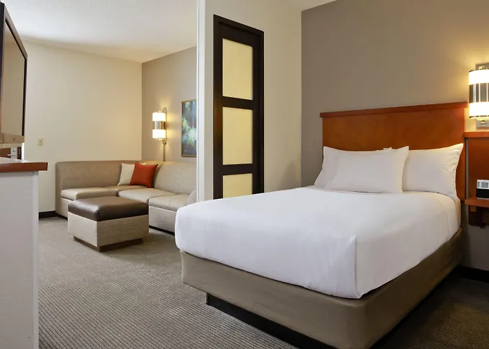 Hotels near Bergen Community College