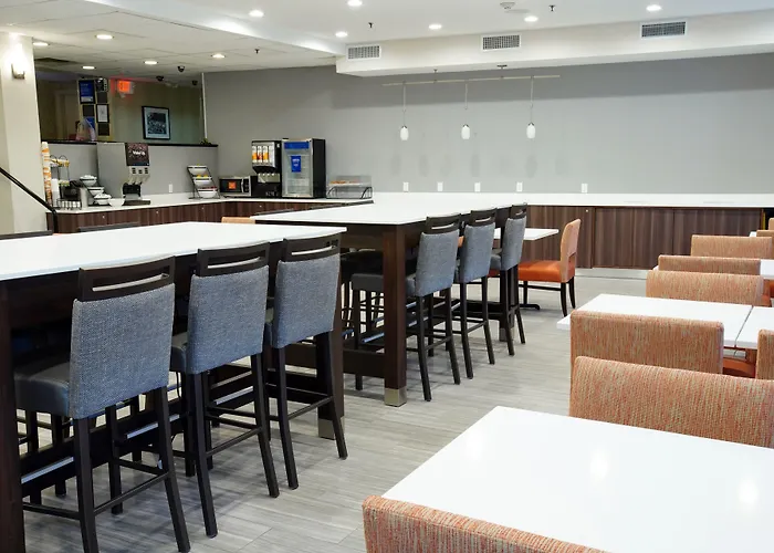 Hotels near Kovats Real Estate-Ins School
