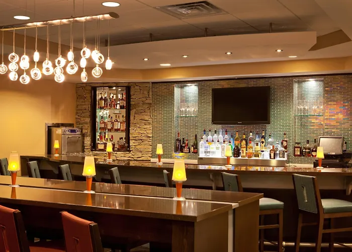 Hotels near Landmark Events