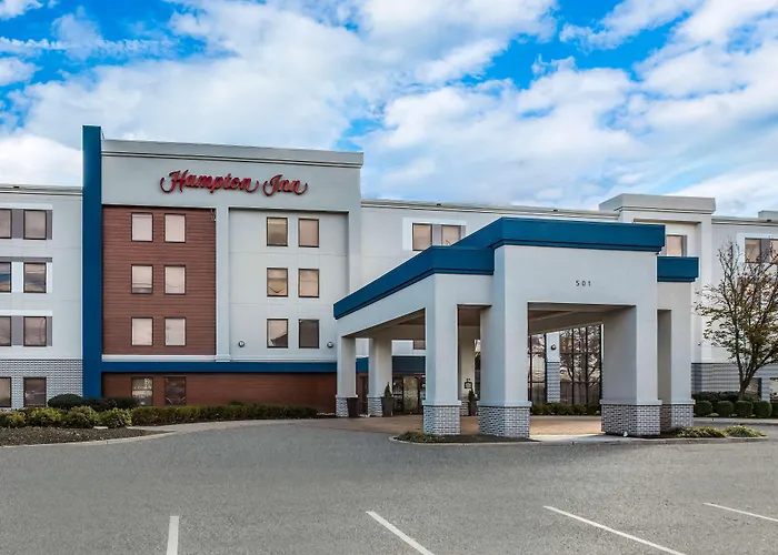 Hotels near Linden Public School Annex #4