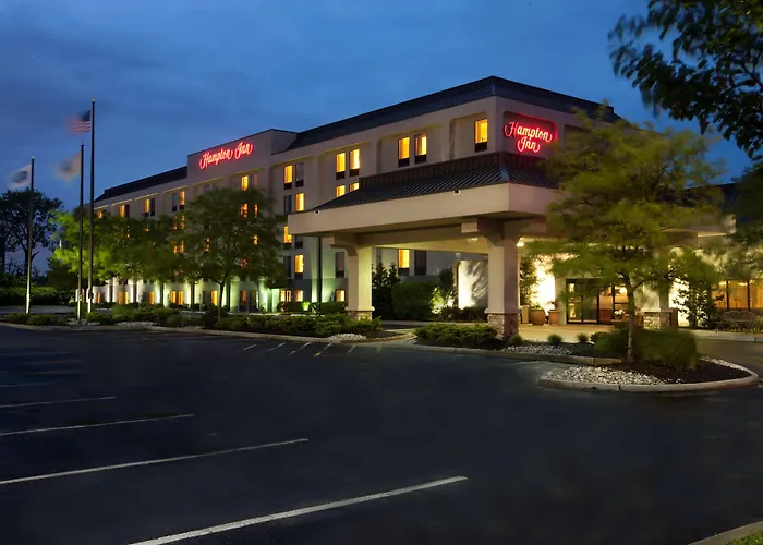 Hotels near Florida Grove Bar and Grill Inc