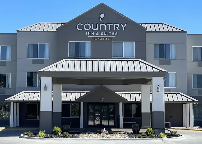 Hotels near Fox Run Golf Course and Clubhse