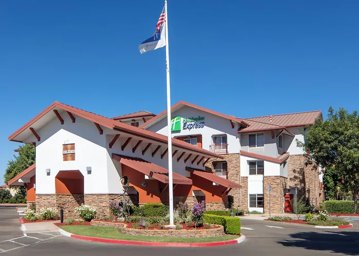 Hotels near California State University, Stanislaus