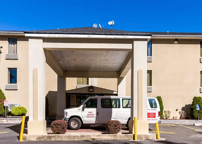 Hotels near Hillside Recreation Dept