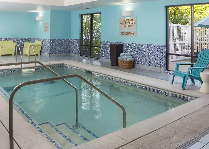 Hotels near Saint Lawrence the Martyr Hall
