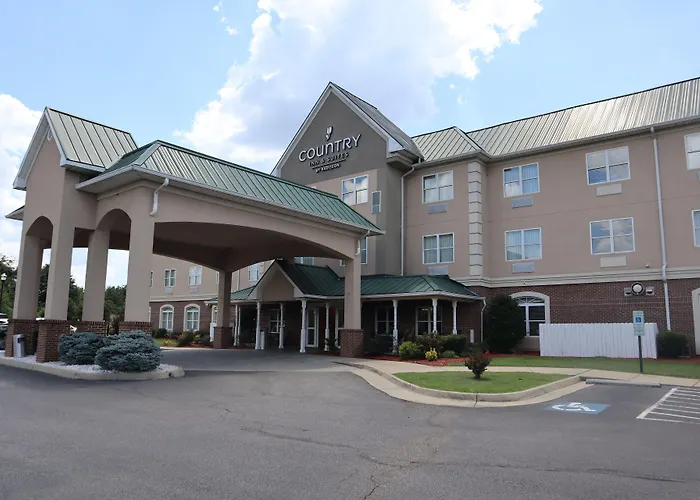 Hotels near Southside VA Community College