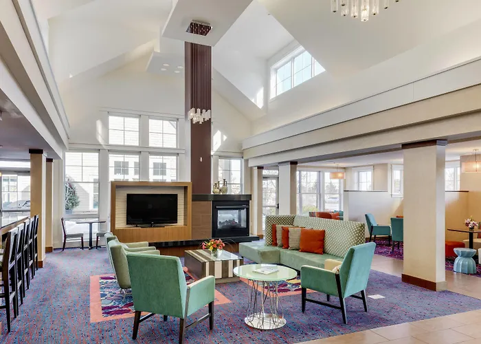 Hotels near Auburn Recreation Parks Dept