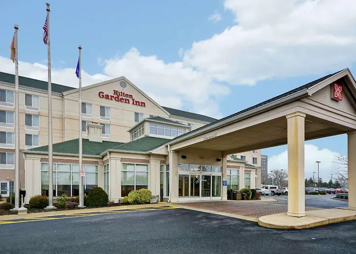 Hotels near Veterans of Foreign Wars