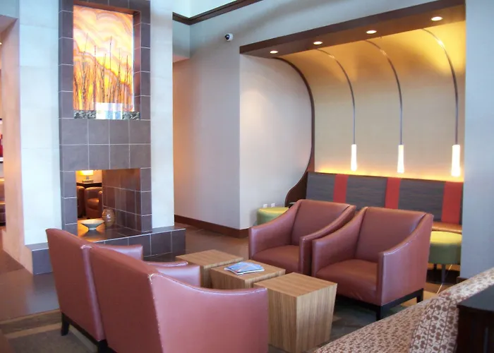Hotels near Norwich Golf Course