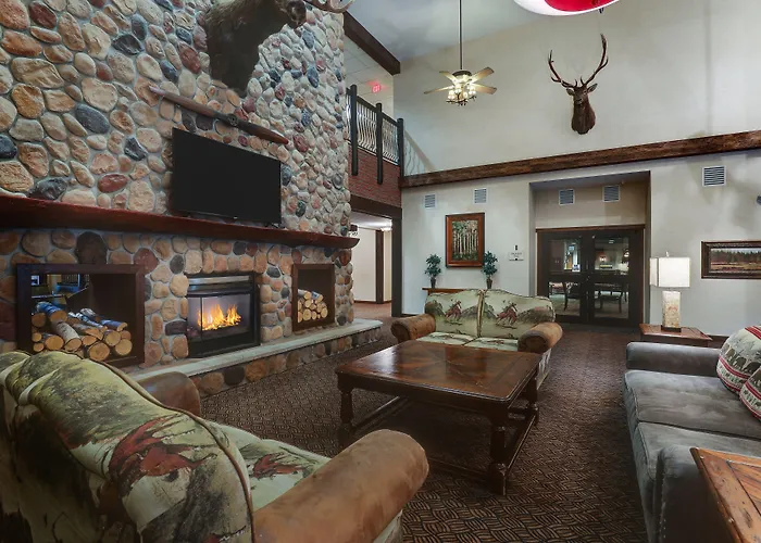 Hotels near Belle of Sioux City