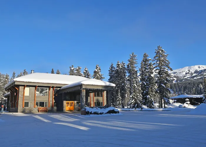 Hotels near Lake Louise Ski Resort