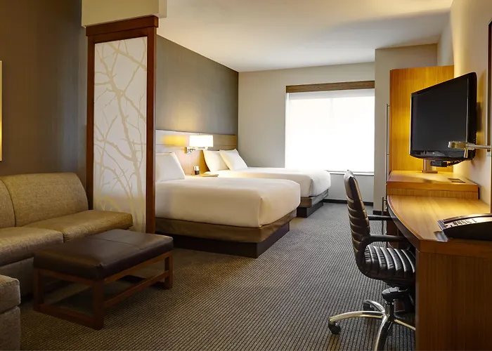 Hotels near Elks Lodge