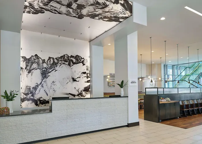 Hotels near Denver Parks and Recreation Dept