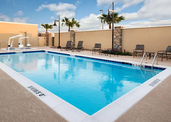 Hotels near US Veterans Center
