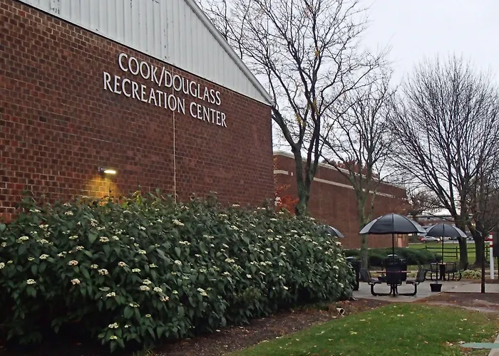 Hotels near Robert Wood Johnson Med School