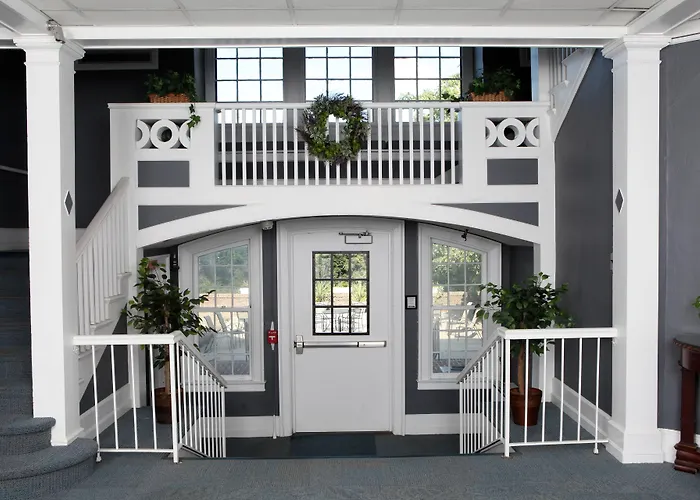 Hotels near Rutgers State University-Treas