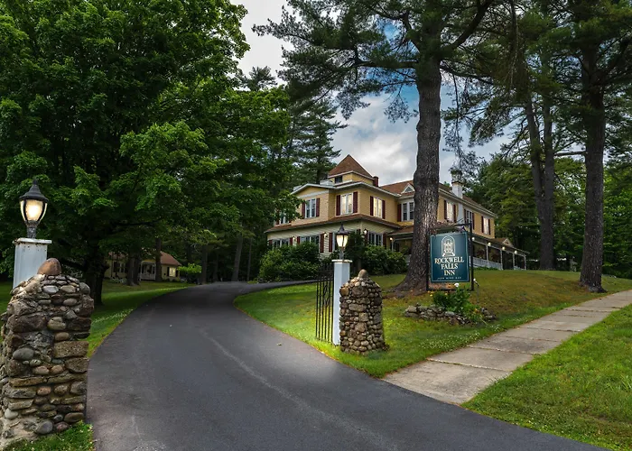 Hotels near Luzerne Music Ctr