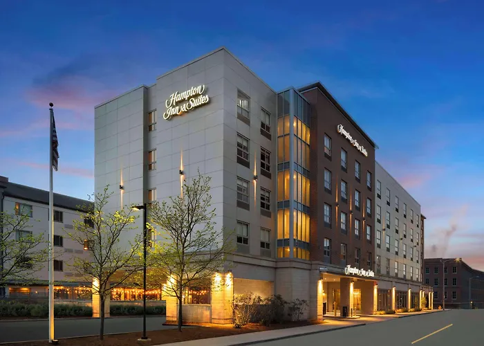 Hotels near Johnson and Wales University