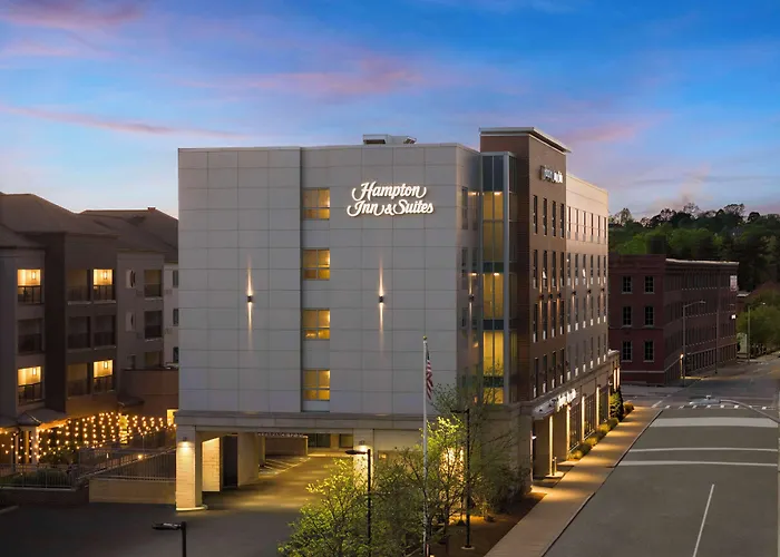 Hotels near John Robert Powers Modeling
