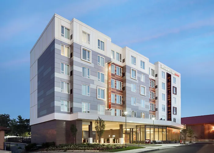 Hotels near Sterling Golf Management Inc