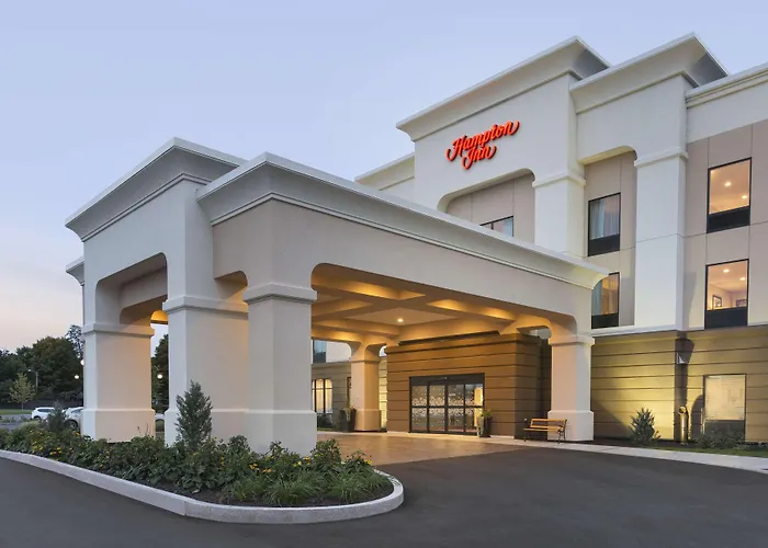Hotels near Indian Pines Village Park