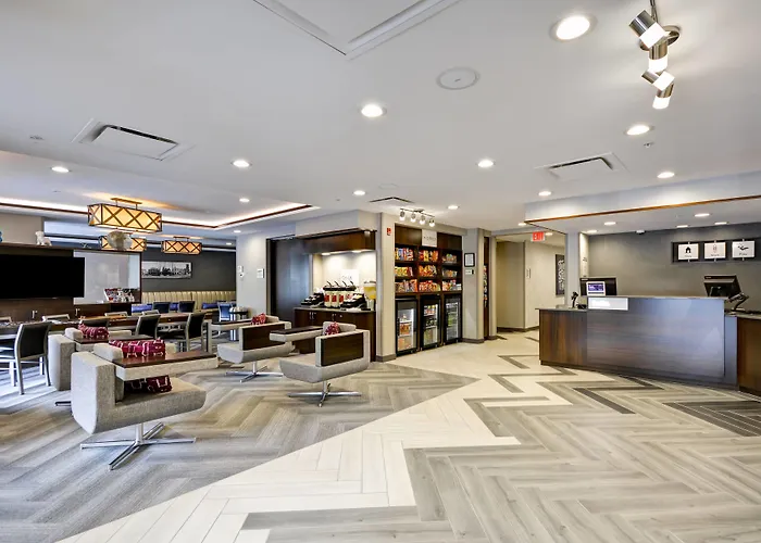 Hotels near Grand Slam Usa