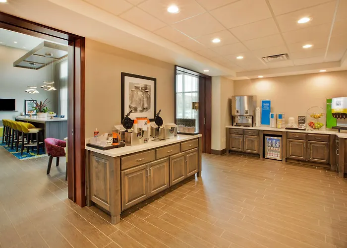 Hotels near Empire Casino