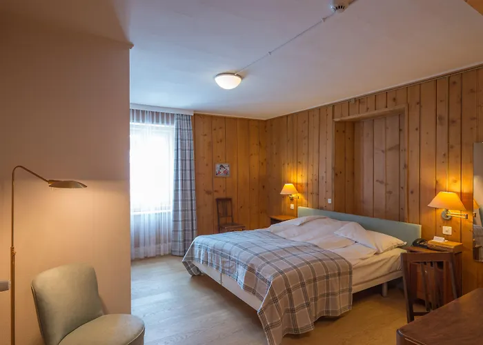 Hotels near Ski Lift Bivio - Cuolmens