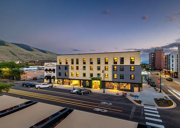 Hotels near Pot O Gold Casino
