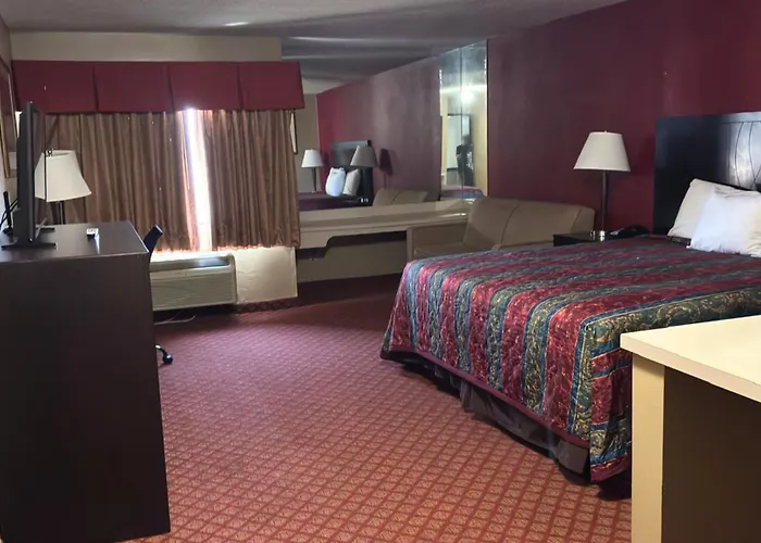 Hotels near Knights of Columbus