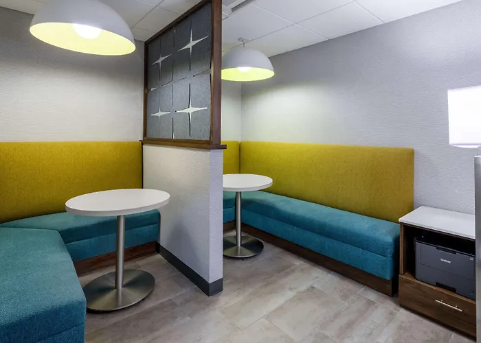 Hotels near Saint Peters Church School Hall