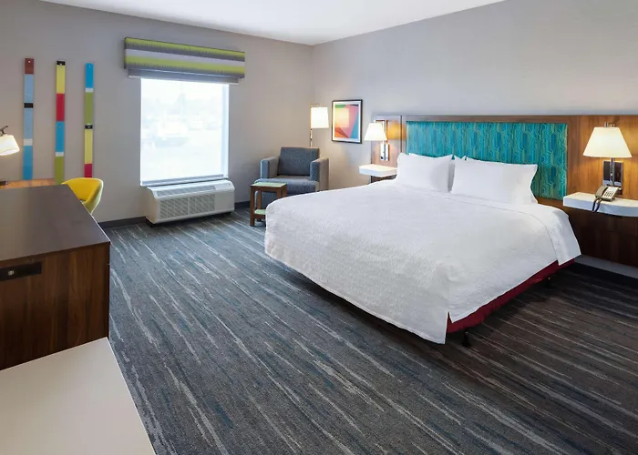 Hotels near Monticello Pool