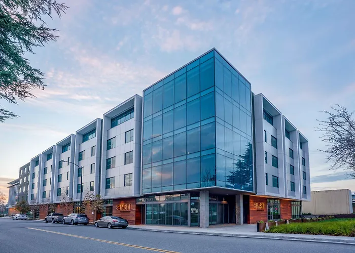 Hotels near Computer History Museum