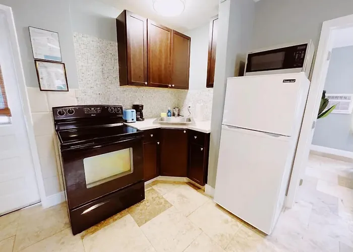 Hotels near Pompano Beach Parks and Rec