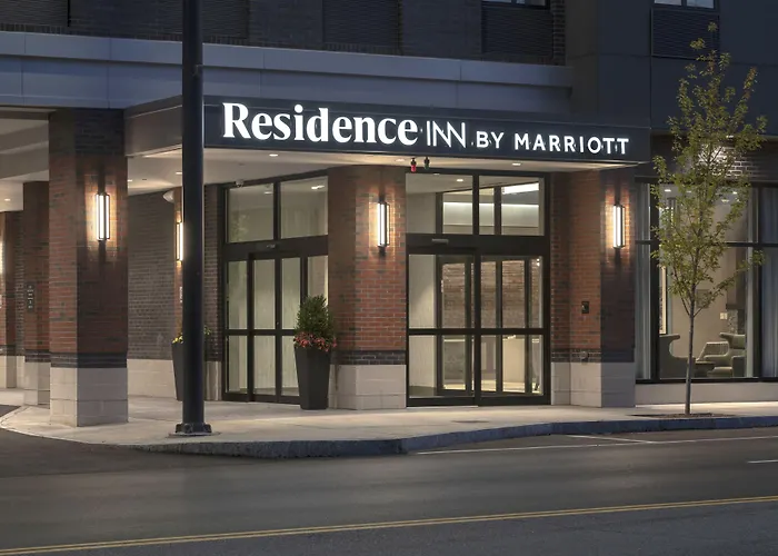 Hotels near University of New Hampshire
