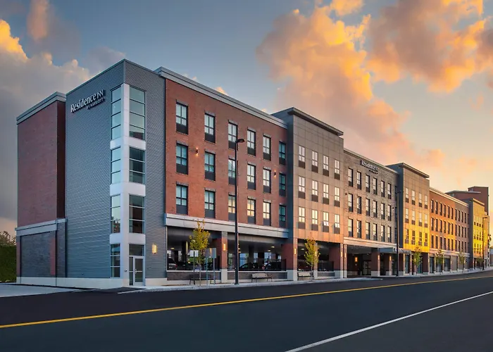 Hotels near Parks and Recreation Dept