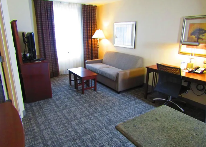 Hotels near Genesee Valley Golf Course