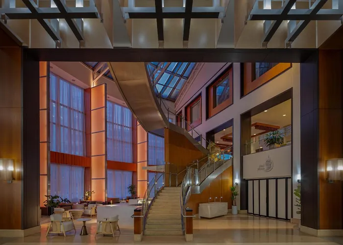 Hotels near Liberty Science Ctr