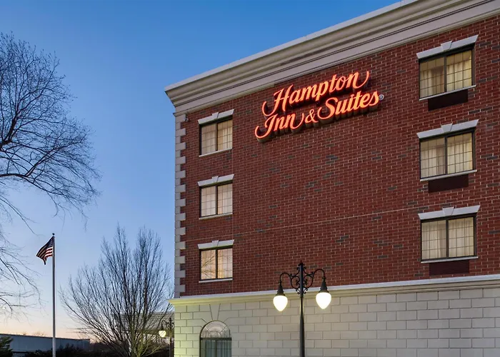Hotels near Veterans of Foreign Wars