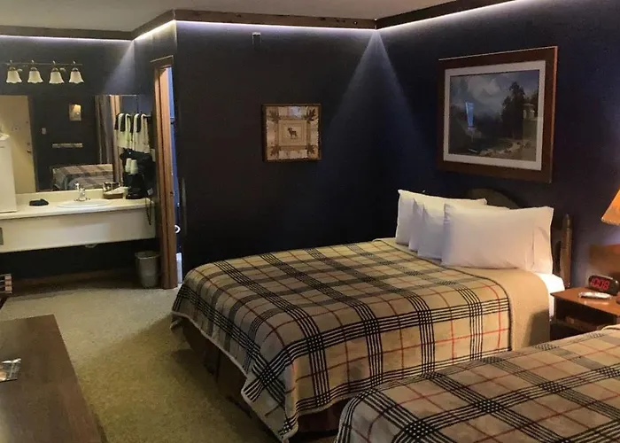 Hotels near Covenant Gardens