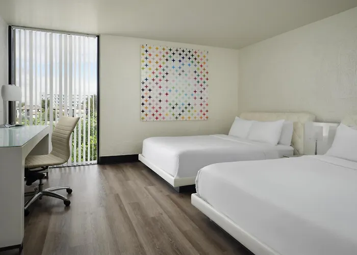 Hotels near Encanto 9-Hole Golf Course