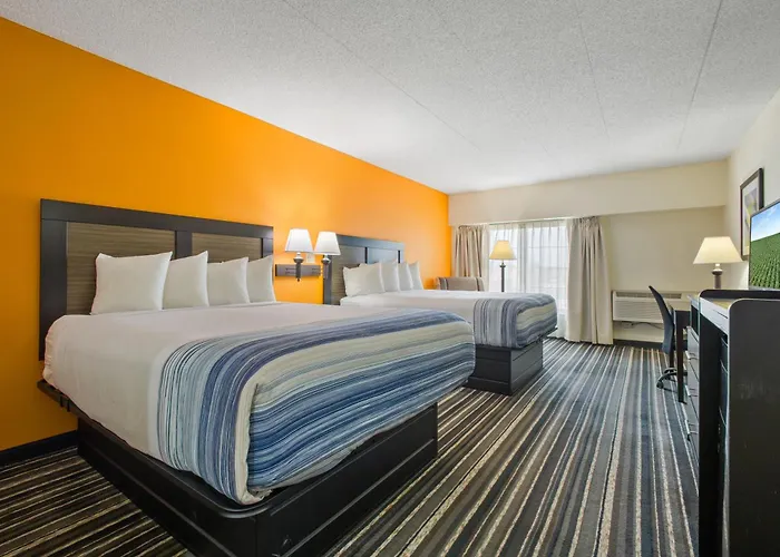 Hotels near Huron Parks and Recreation Dept