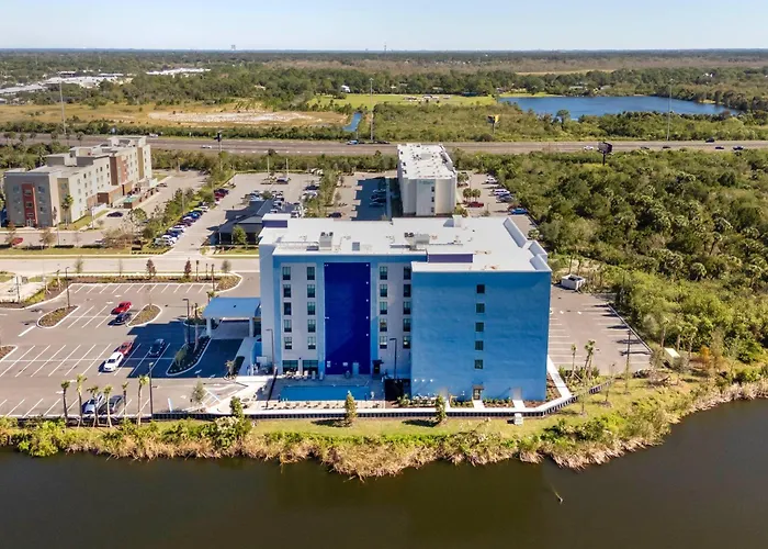 Hotels near Great Outdoors Premier RV