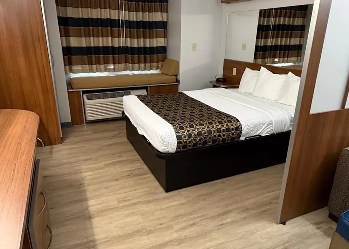 Hotels near Eagle Hose CO Hall