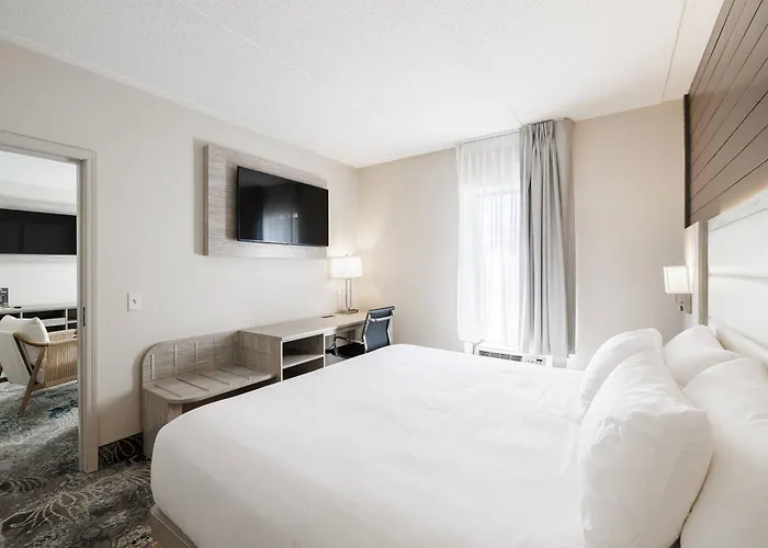 Hotels near ESL Sports Center