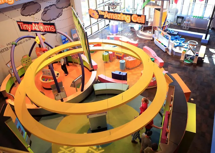 Hotels near Fun Time Tours-Coach Usa