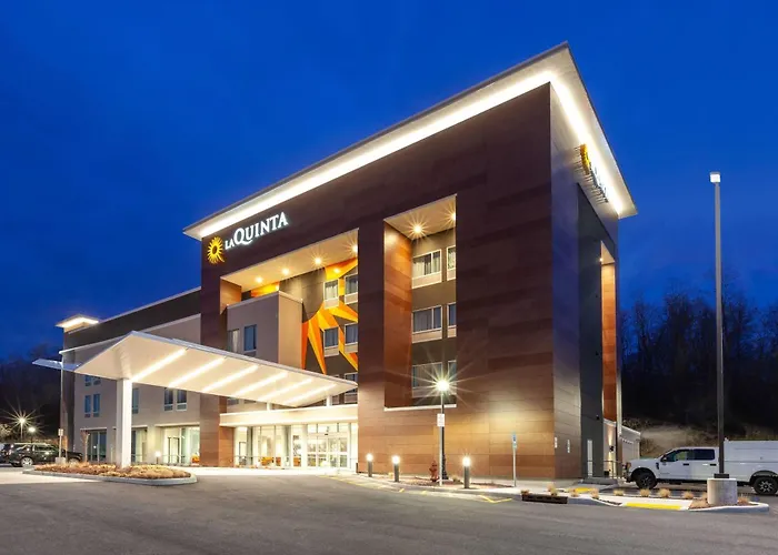Hotels near Funstation Usa Intl