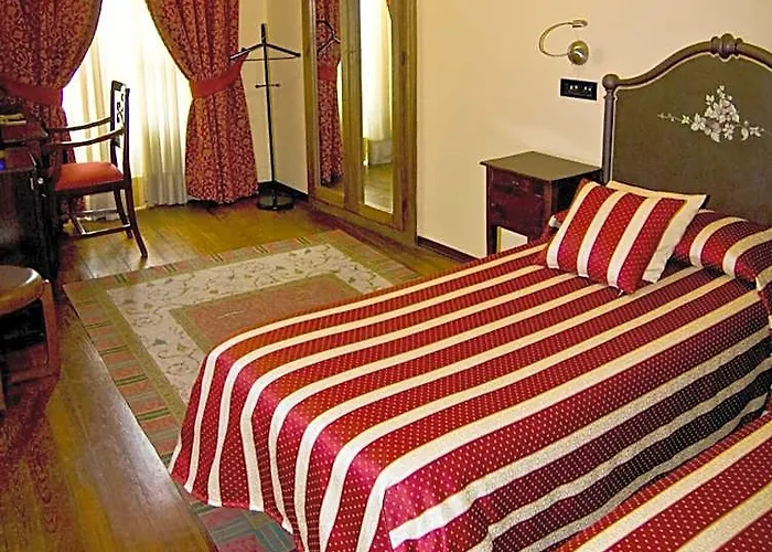 Hotels near Municipio Di Pinerolo