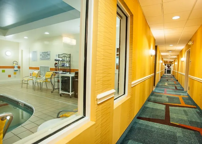 Hotels near Advantage Golf