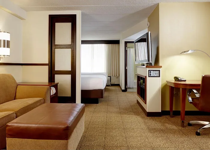 Hotels near Firewheel Golf Park